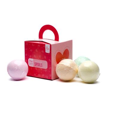 Me Time - Mothers Day Bath Bomb Gift Set offers at R 50 in Beauty Factory