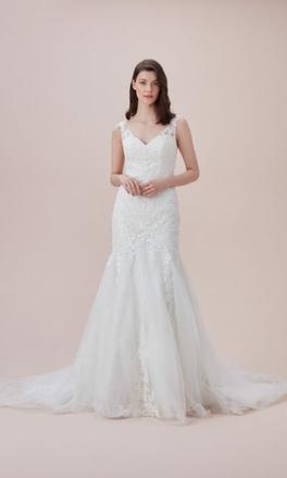 LARISA offers at R 12000 in Bride&co