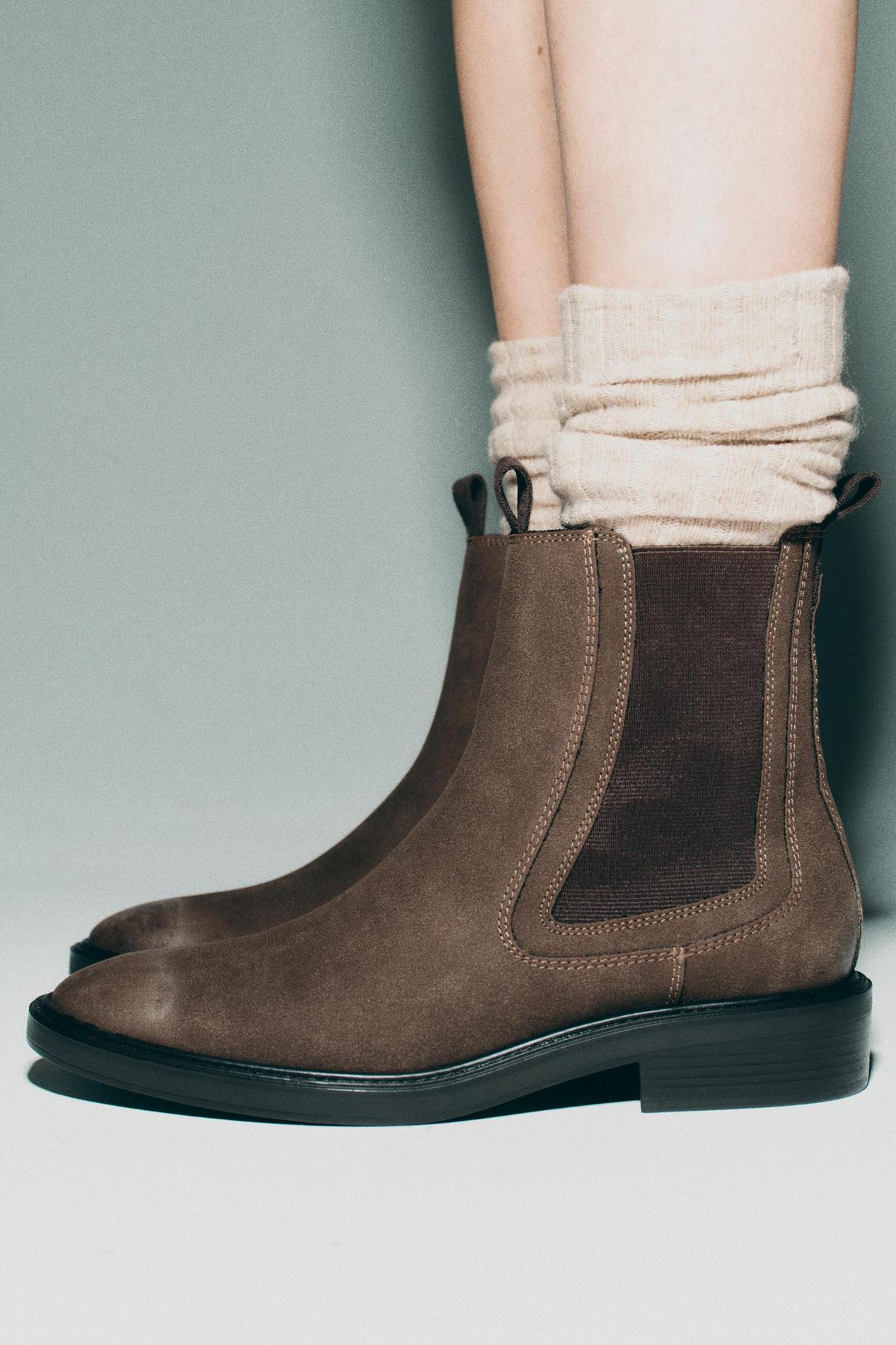 CHELSEA BOOTS offers at R 1199 in ZARA