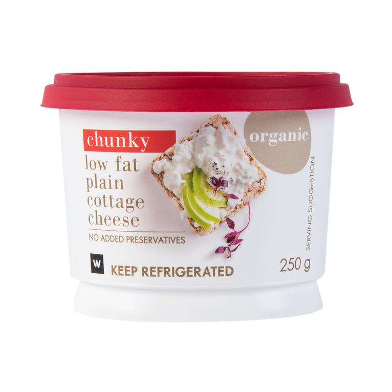 Organic Low Fat Plain Chunky Cottage Cheese 250 g offers at R 46,99 in Woolworths
