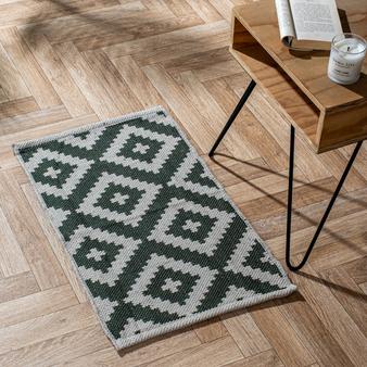 Handwoven Jacquard Rug (50 x 80cm) - Diamond offers at R 99 in Whitehouse