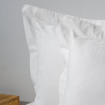400 Thread Count Royal Velvet American Sateen Oxford Standard Pillowcase Pair - White offers at R 249 in Whitehouse