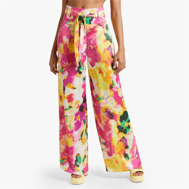 Women's Multicolour Floral Satin Pants offers at R 199,99 in The FIX
