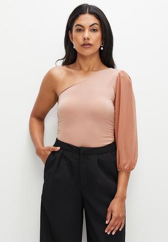 Asymmetric chiffon sleeve bodysuit - coral offers at R 99 in Superbalist