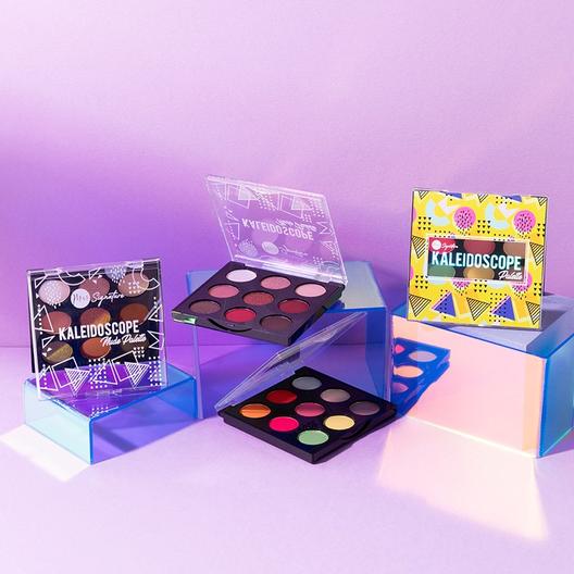 Kaleidoscope Palette offers at R 70 in Signature Cosmetics