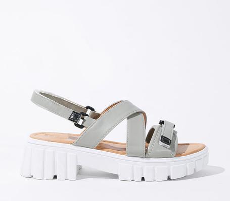 Chunky Sandal offers at R 185 in Rage