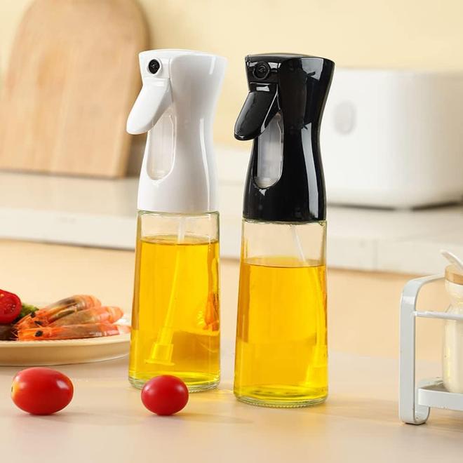 Refillable Oil Spray Bottles offers at R 99 in One Day Only