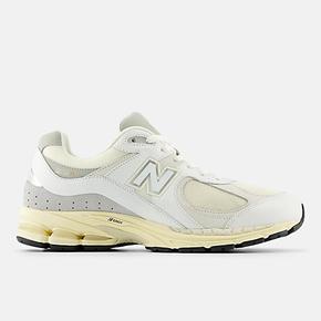 2002R offers at R 3199 in New Balance