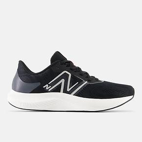 DynaSoft Pro Run v2 offers at R 1799 in New Balance