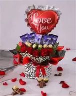 I Love You Heart Edible Arrangement offers at R 1429,94 in Netflorist