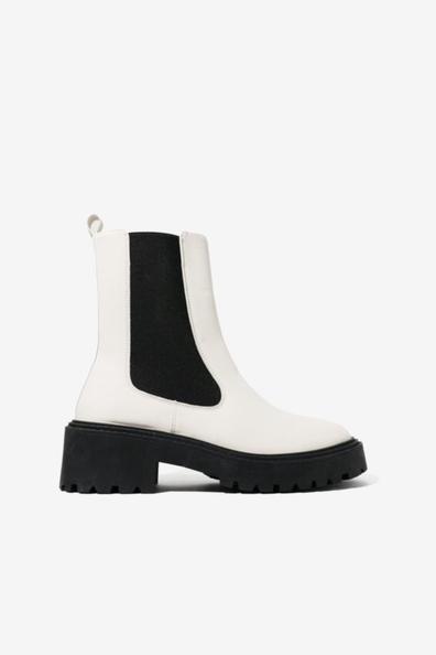 Chunky Chelsea Boot offers at R 279,99 in MRP