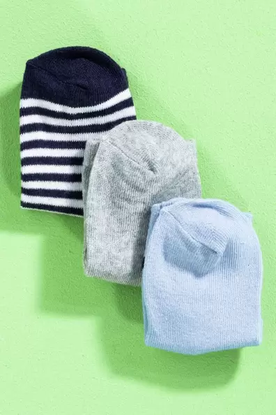 3 Pack Socks offers at R 35,99 in MRP