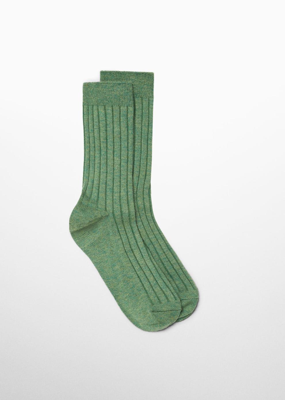 Ribbed socks offers at R 249 in Mango