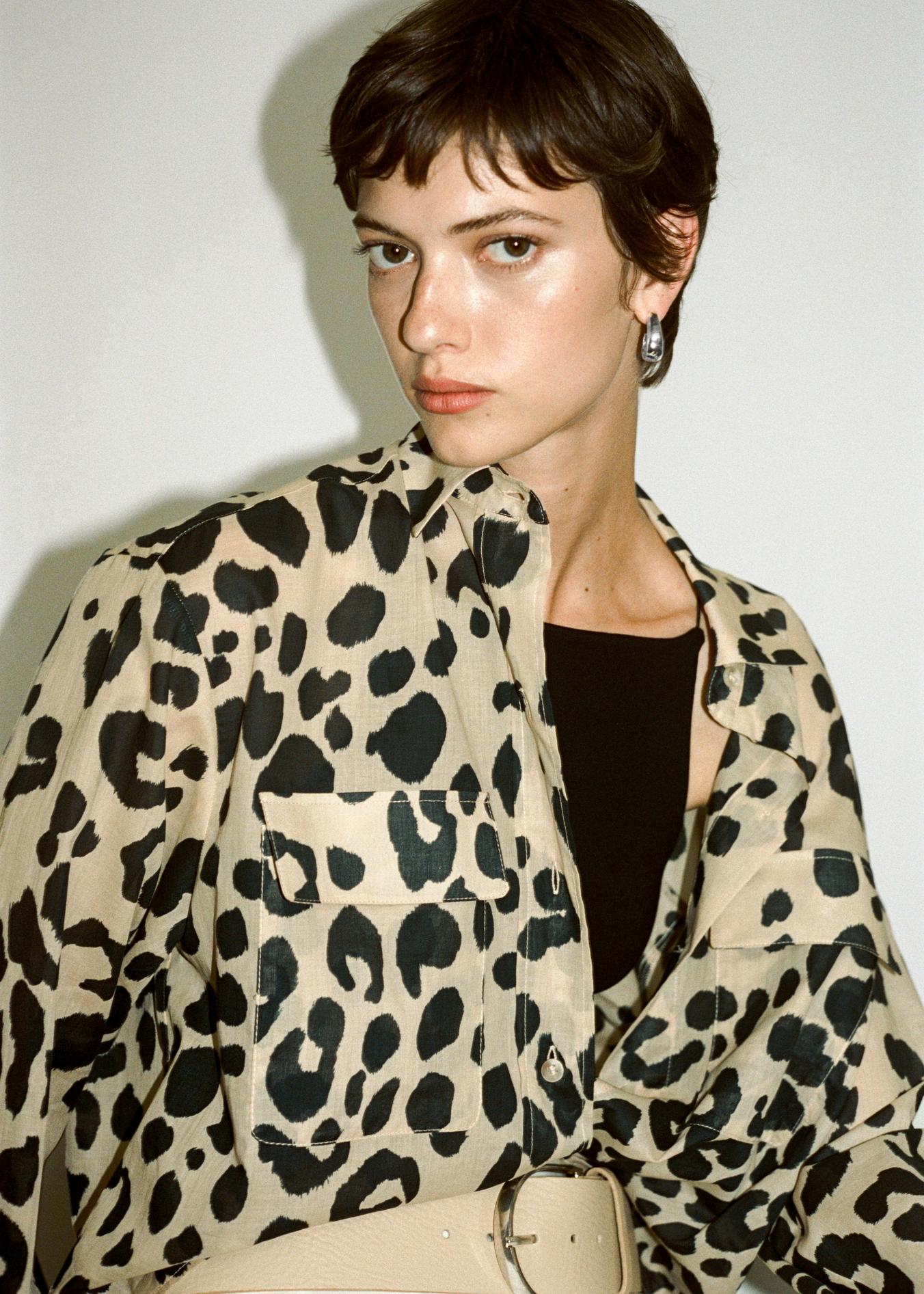 Animal print shirt offers at R 1299 in Mango