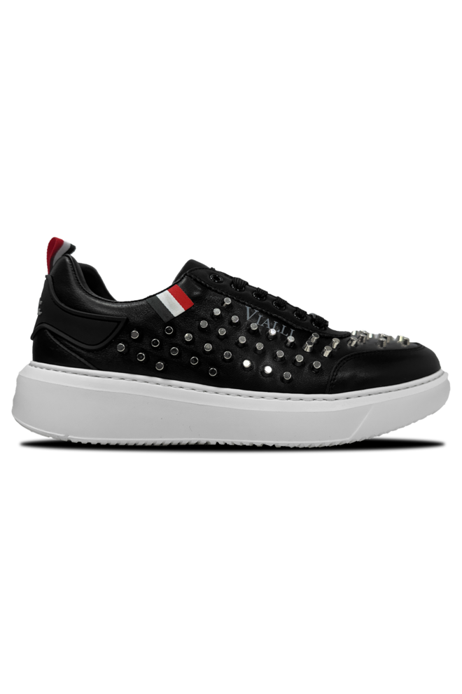 Vicaric Sneaker* offers at R 3799 in Crossover International