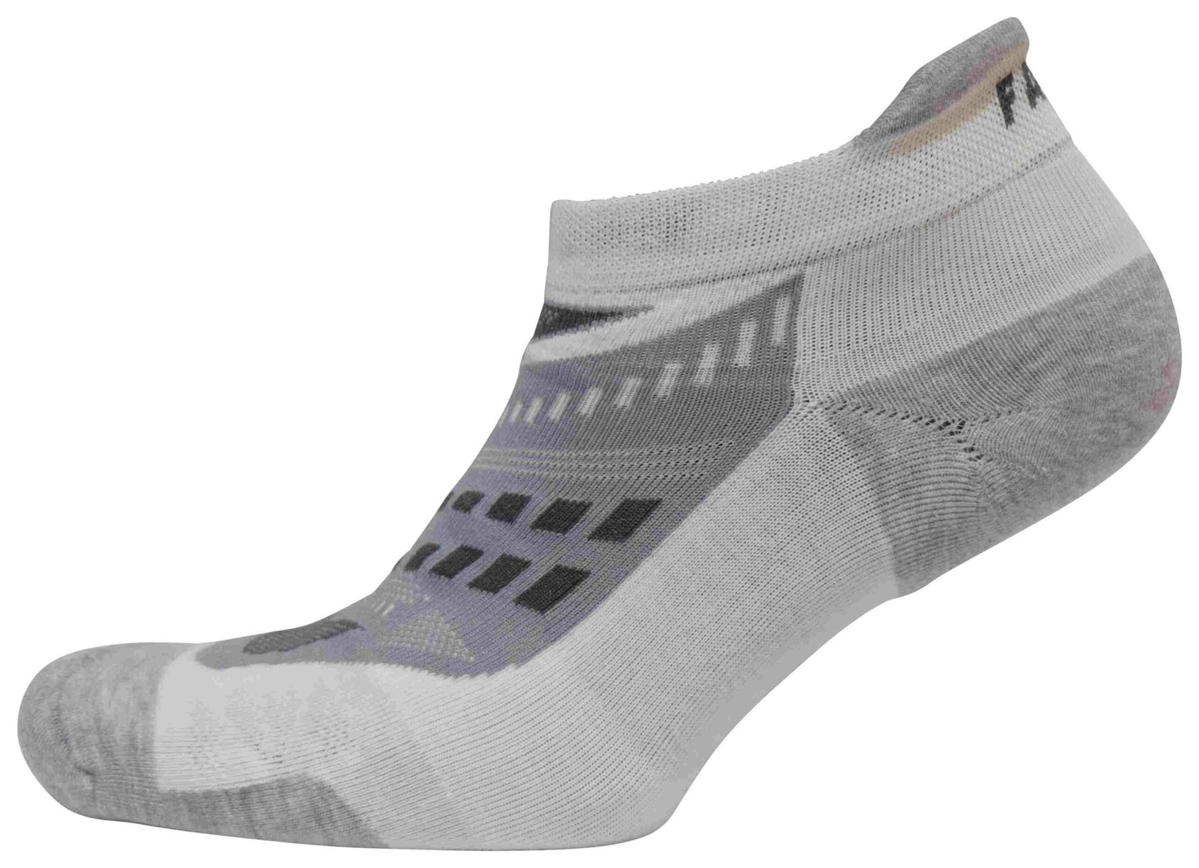 Falke Ultra Light Run – White Size 8-12 (040449) offers at R 110 in Mens Shoe Centre
