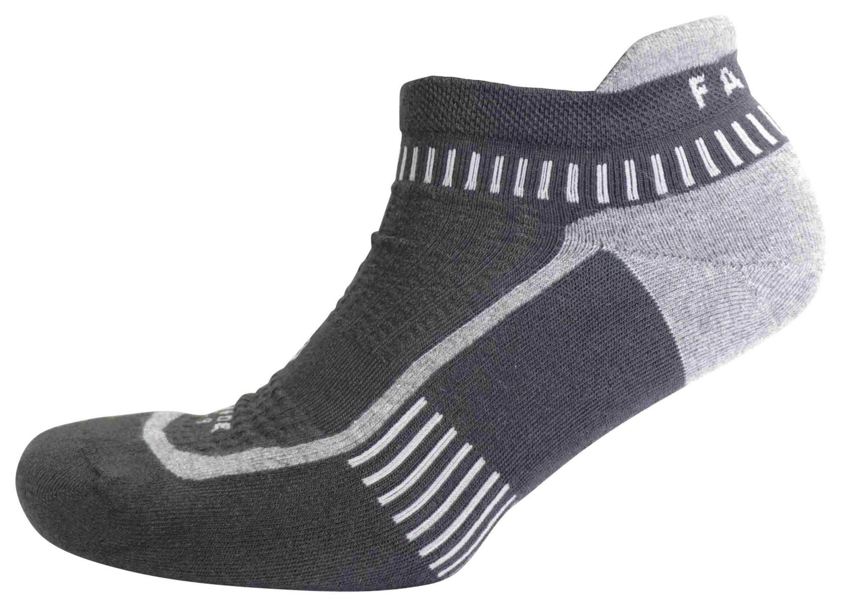 Falke Stride Run – Black Size 7-9 (040426) offers at R 99,95 in Mens Shoe Centre