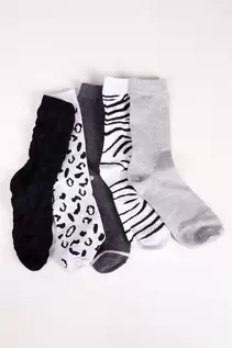 5 PACK ANKLE SOCKS offers at R 199 in Miladys